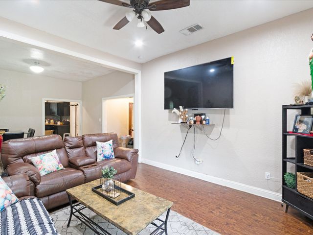 2522 Wilhurt Avenue, Dallas, TX 75216