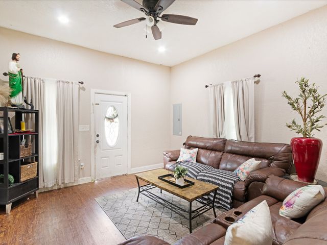 2522 Wilhurt Avenue, Dallas, TX 75216