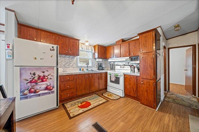 10063 SE 126TH LANE, Belleview, FL 34420