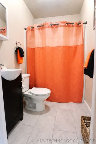 1633 E 8th Street, Tulsa, OK 74120