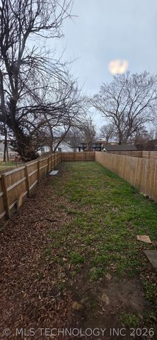 1633 E 8th Street, Tulsa, OK 74120