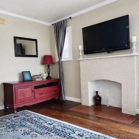 1633 E 8th Street, Tulsa, OK 74120