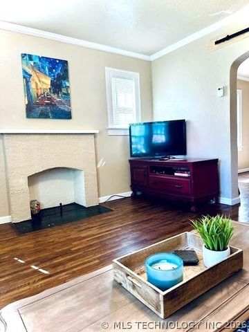 1633 E 8th Street, Tulsa, OK 74120