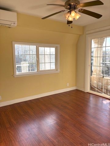 2705 Kaaha Street, Honolulu, HI 96826