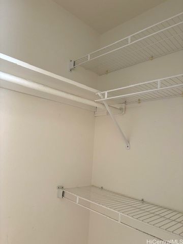 2705 Kaaha Street, Honolulu, HI 96826