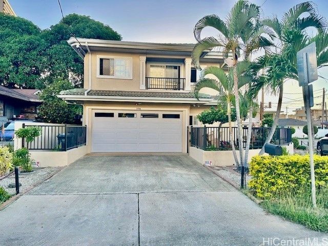 2705 Kaaha Street, Honolulu, HI 96826