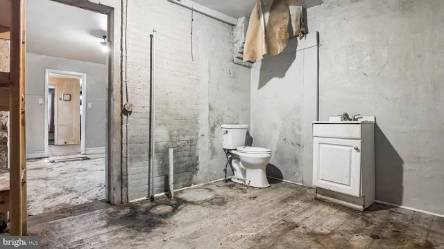 2131 N 28TH ST, Philadelphia, PA 19121