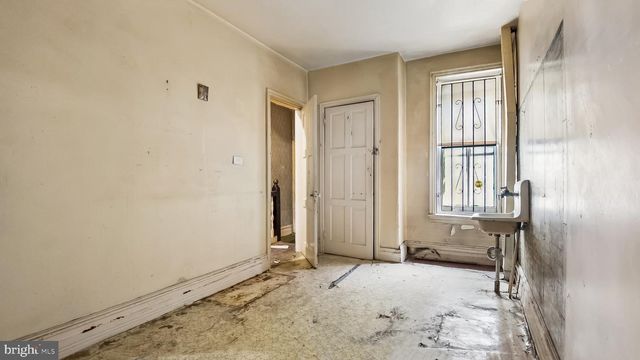 2131 N 28TH ST, Philadelphia, PA 19121