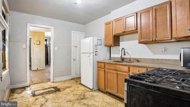 2131 N 28TH ST, Philadelphia, PA 19121