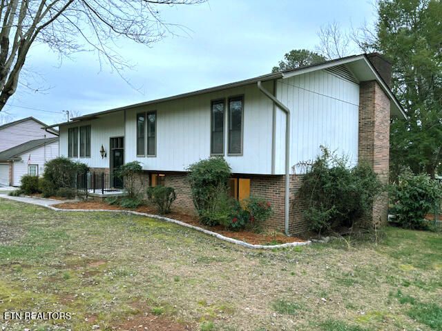 621 Belle Glade Lane, Knoxville, TN 37923