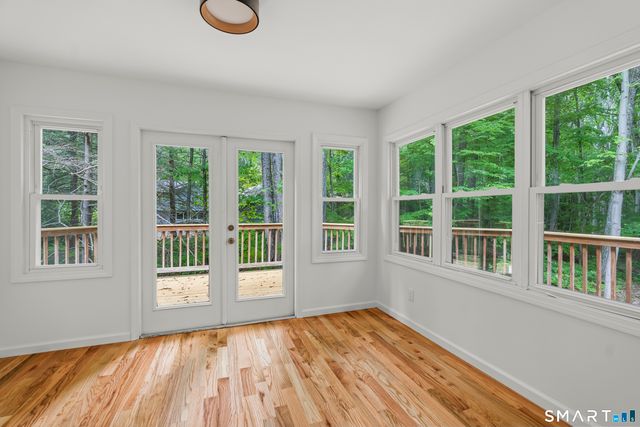 19 Fawn Drive, Woodbridge, CT 06525