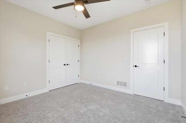 4813 HOYLAKE CIR, Columbia, MO 65201