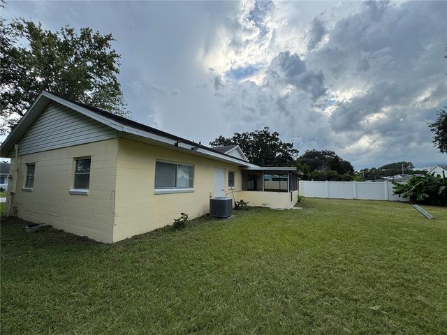 3111 ELEUTHERA LANE, Orlando, FL 32827