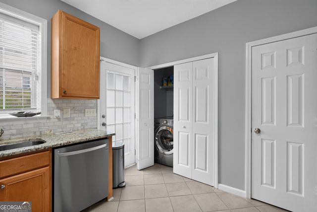 161 Oak Green Drive, Lawrenceville, GA 30044