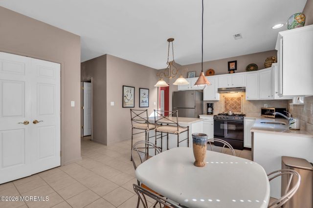 41 Provence Drive, Manchester, NJ 08759
