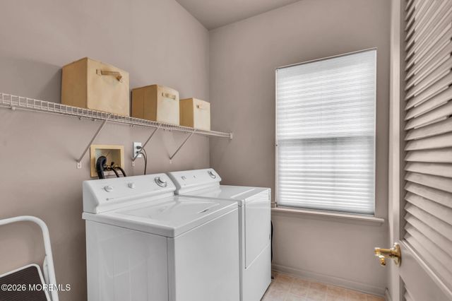 41 Provence Drive, Manchester, NJ 08759