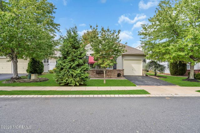 41 Provence Drive, Manchester, NJ 08759