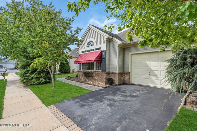 41 Provence Drive, Manchester, NJ 08759