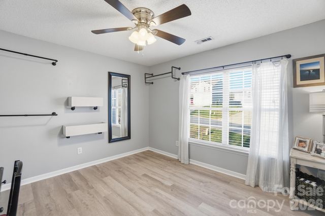 546 River View Drive, Lowell, NC 28098