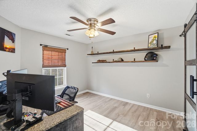 546 River View Drive, Lowell, NC 28098