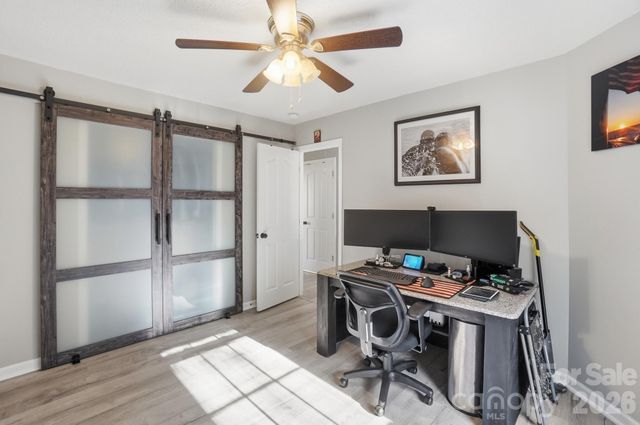 546 River View Drive, Lowell, NC 28098