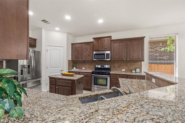 9624 Sawyer Fay LN, Austin, TX 78748