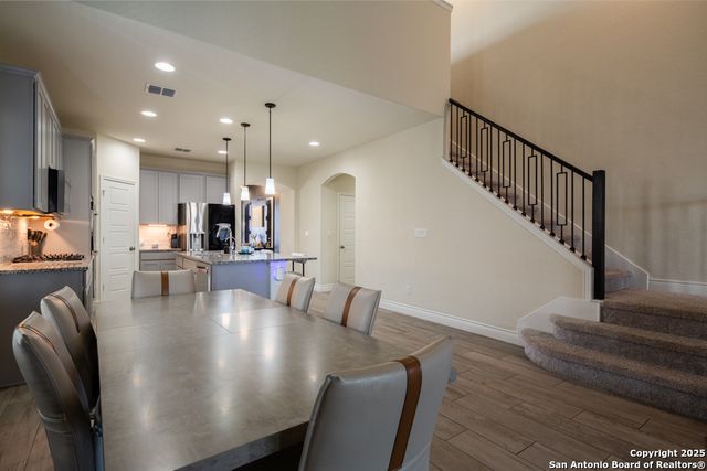 27215 Volcano Dr, San Antonio, TX 78260