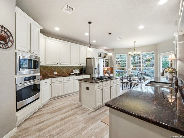 3207 LIMESTONE TRAIL, San Antonio, TX 78253