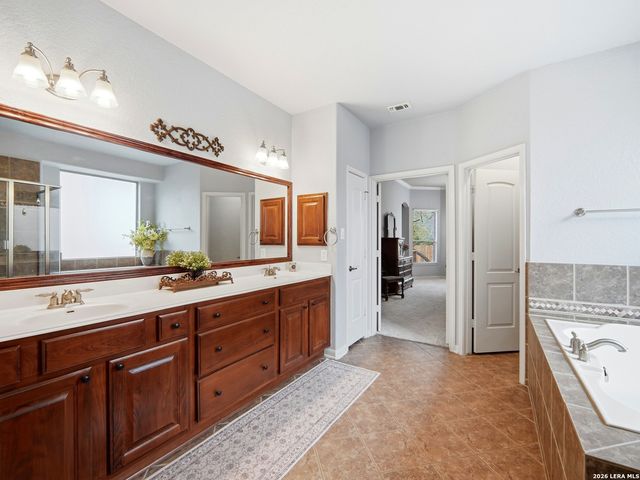 3207 LIMESTONE TRAIL, San Antonio, TX 78253