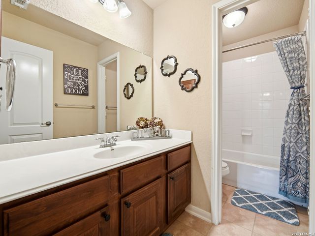 3207 LIMESTONE TRAIL, San Antonio, TX 78253