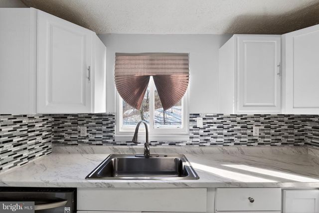 3329 E JOPPA RD, Baltimore, MD 21234