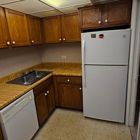 3690 INVERRARY Drive 2Y, Lauderhill, FL 33319