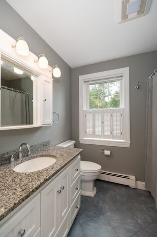 10 Donegal Circle, Danvers, MA 01923