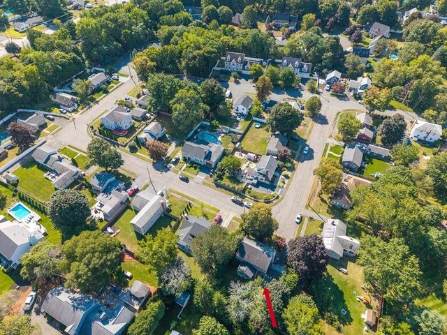 10 Donegal Circle, Danvers, MA 01923