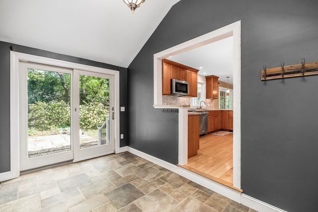 10 Donegal Circle, Danvers, MA 01923