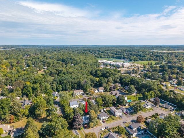 10 Donegal Circle, Danvers, MA 01923