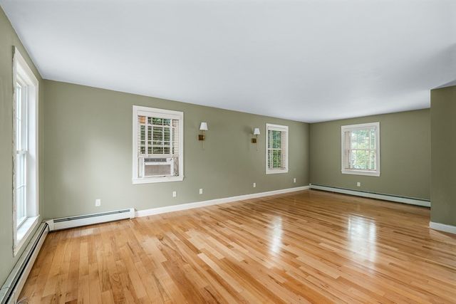 10 Donegal Circle, Danvers, MA 01923