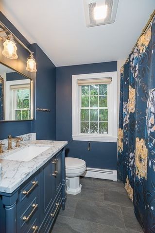 10 Donegal Circle, Danvers, MA 01923