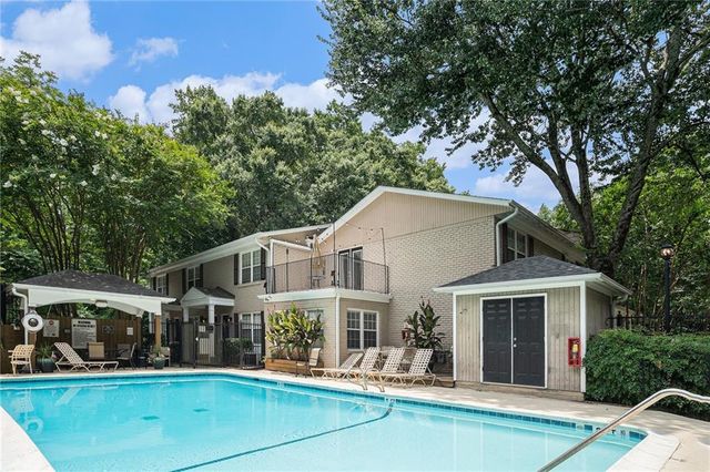 2232 Dunseath NW Avenue 204, Atlanta, GA 30318