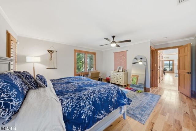 105 Maxim Dr, Hopatcong Boro, NJ 07843