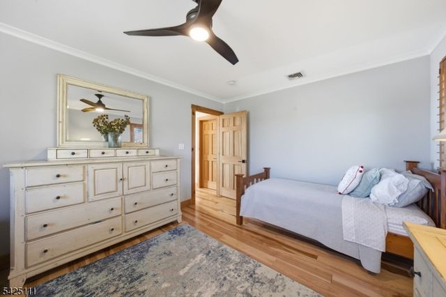105 Maxim Dr, Hopatcong Boro, NJ 07843