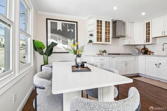 2594 39th Avenue, San Francisco, CA 94116
