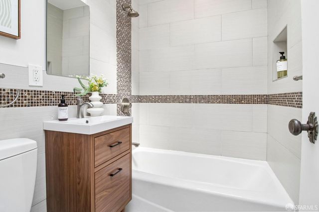 2594 39th Avenue, San Francisco, CA 94116