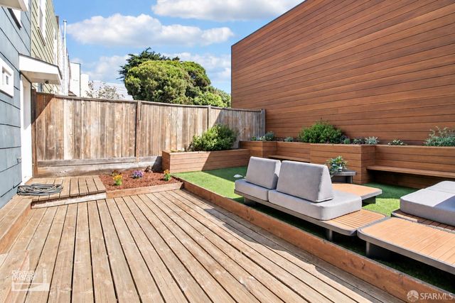 2594 39th Avenue, San Francisco, CA 94116