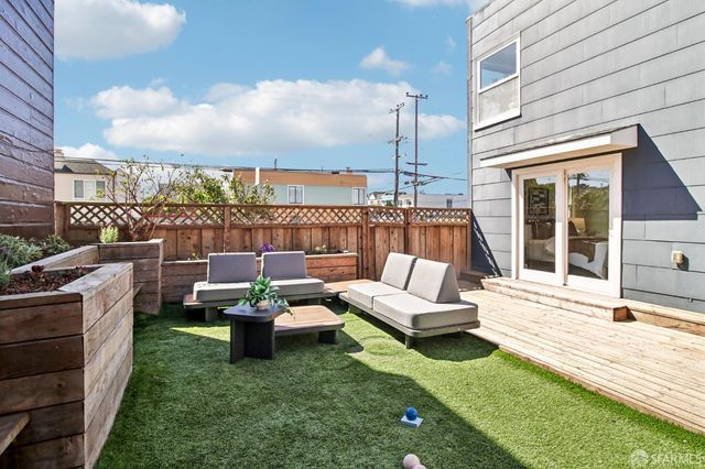 2594 39th Avenue, San Francisco, CA 94116