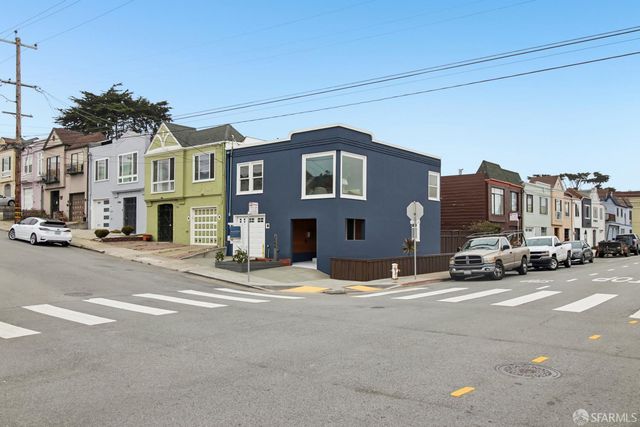 2594 39th Avenue, San Francisco, CA 94116