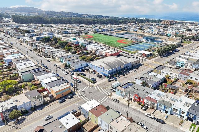 2594 39th Avenue, San Francisco, CA 94116