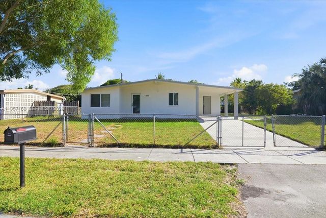 1400 NE 43rd Ct, Pompano Beach, FL 33064