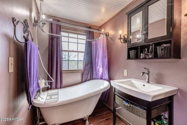 2137 GRAPHITE Road, Clay Springs, AZ 85923