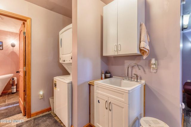 2137 GRAPHITE Road, Clay Springs, AZ 85923